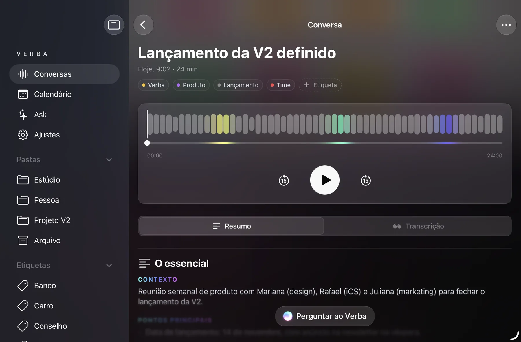 Verba no iPad: barra lateral à esquerda, conversa aberta à direita.